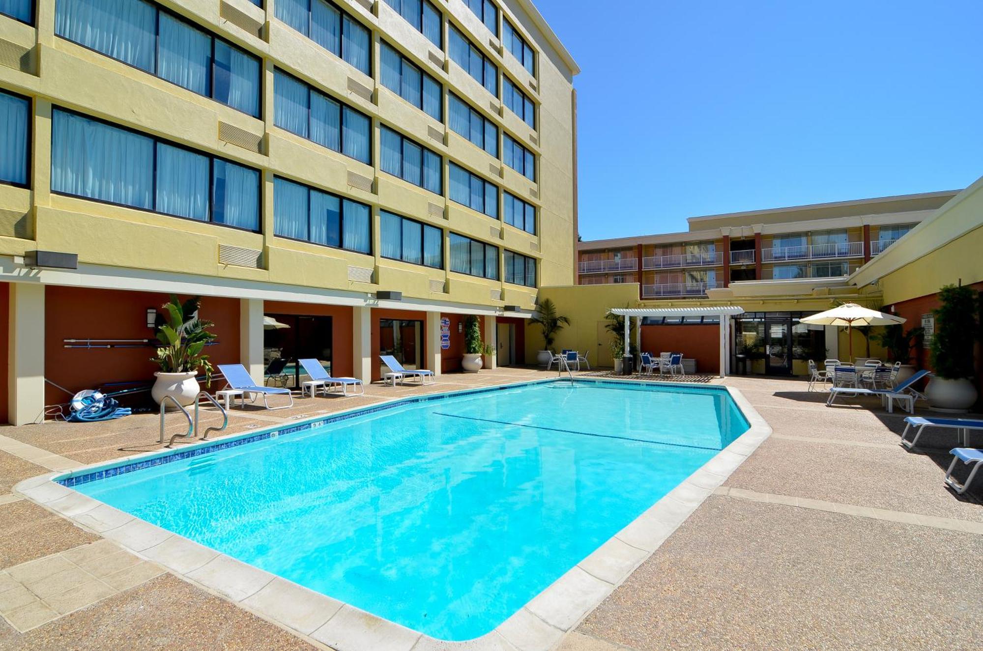 Clarion Hotel Concord-Walnut Creek Екстер'єр фото